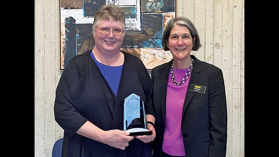 Kathy Leinenkugel with the Iowa Public Health Heroes Award