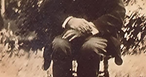 Ezra McKoon