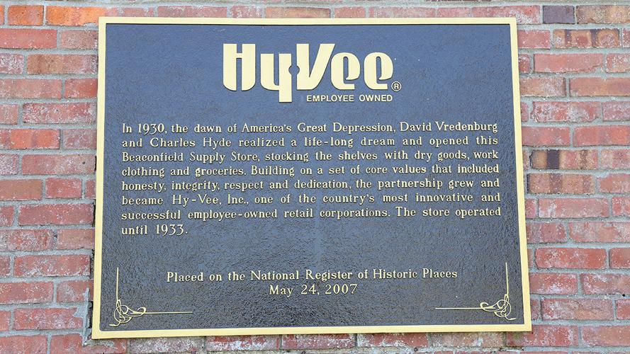 Birthplace of Hy-Vee NR sign