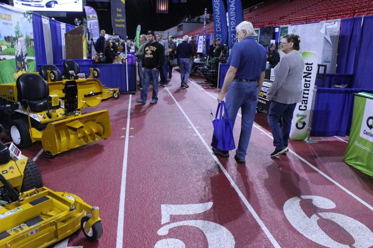 Dakota Farm Show (22).JPG