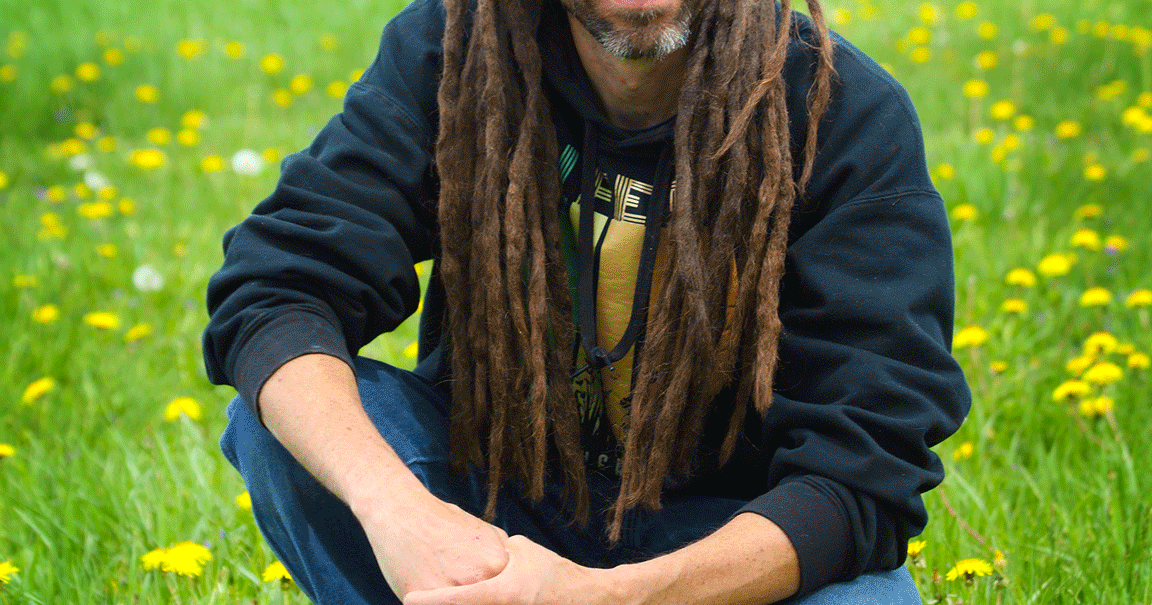 Farmers market business blooms on southwest Iowa family farm