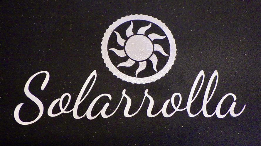Solarrolla sun logo