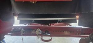 Chaff lining chute