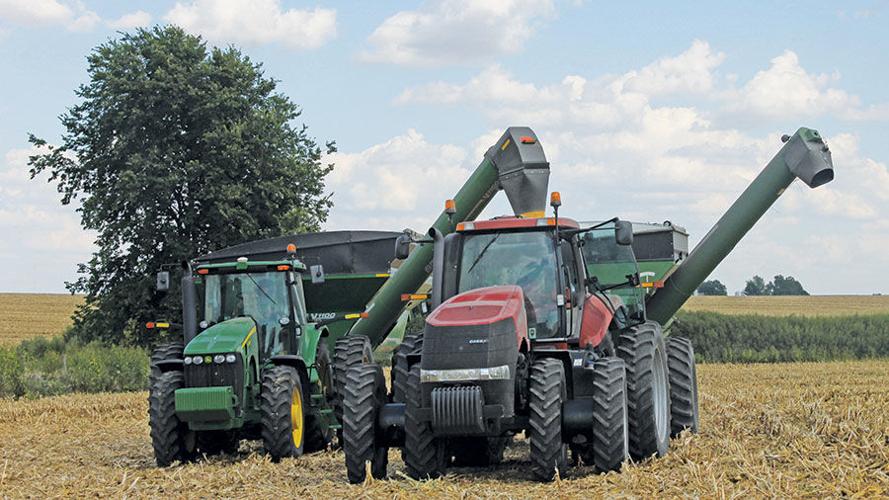 Mike Mouser harvest grain carts