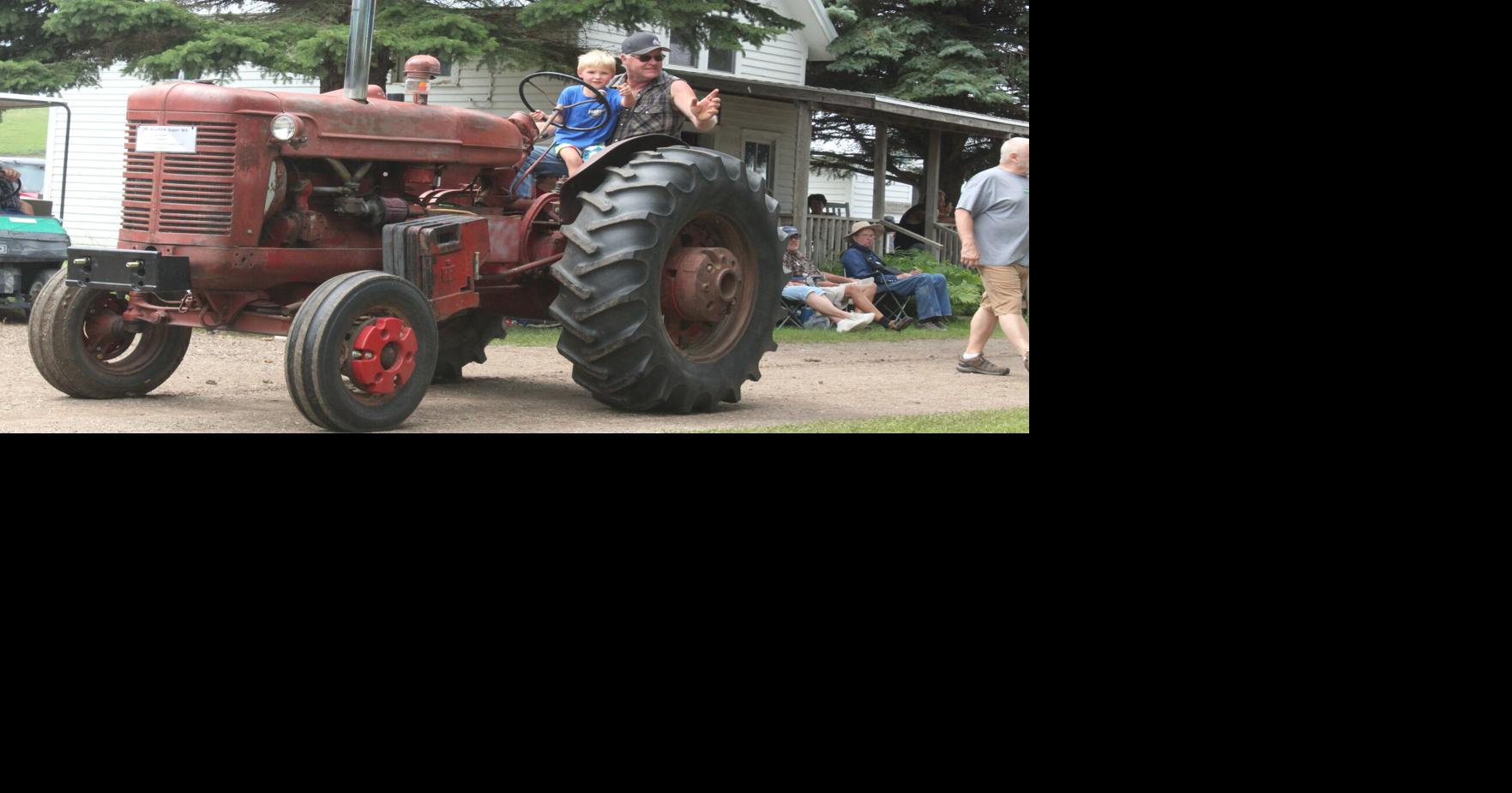 Granite Threshing Show (40).JPG