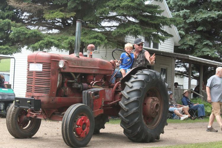 Granite Threshing Show (40).JPG