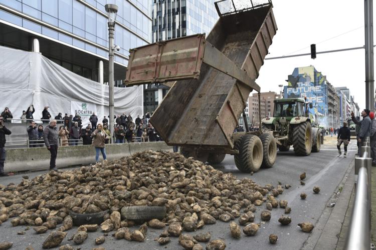 Dumping produce