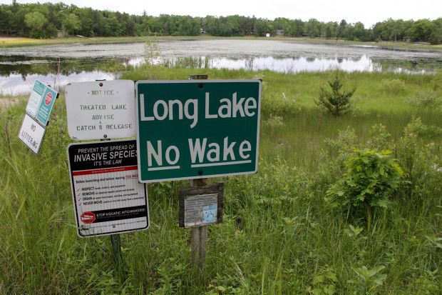 Long-Lake-no-wake-sign.jpg
