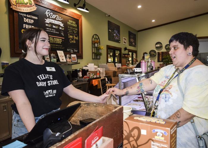 Sophie Bacon and Alyssa Borton