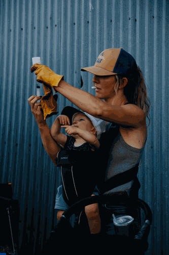 Multitasker photo holly brown