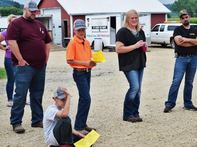 Kids participate in question/answer time at Richland County Beef Producers meeting