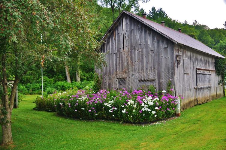 Bloomingdale barn