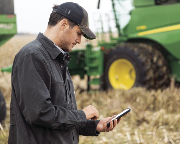 Precision Farmers_51152.jpg