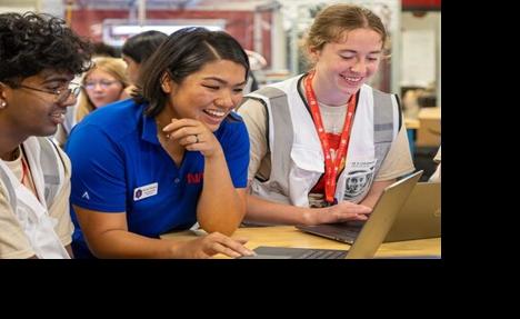 Three sharing laptop