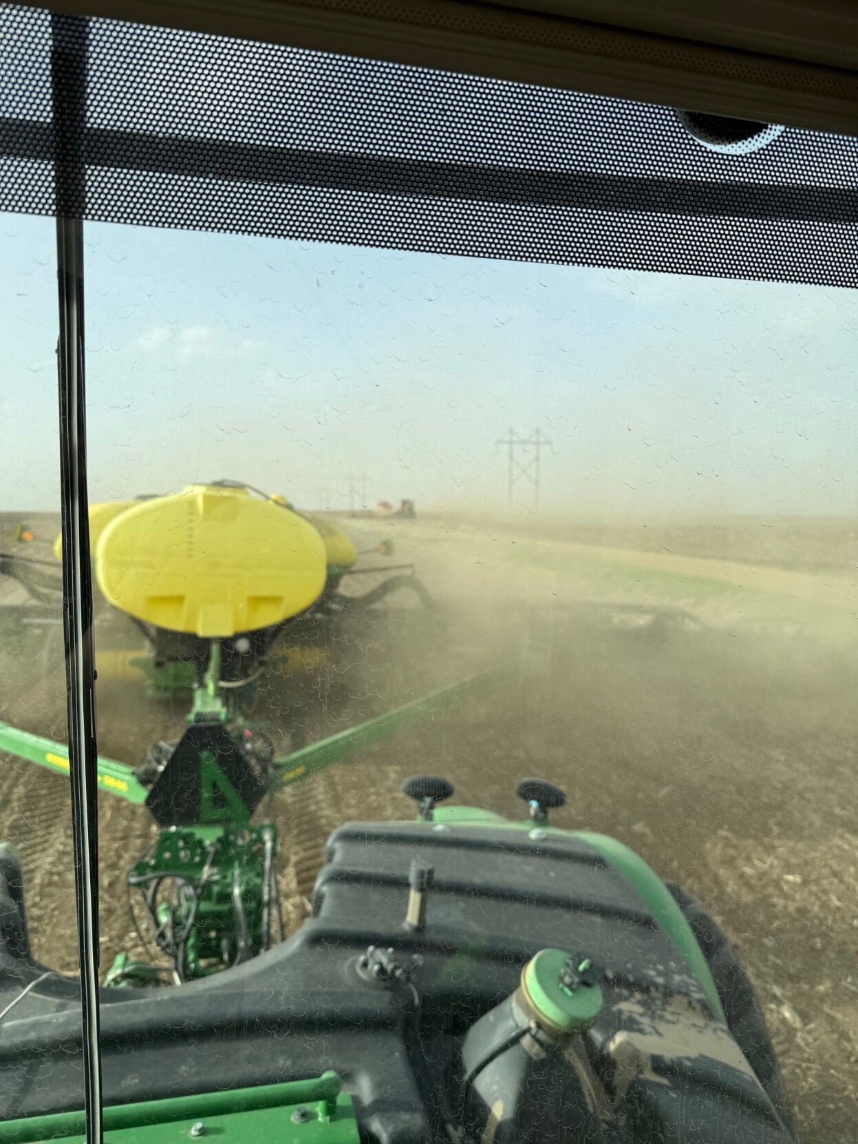 Shaking the corn planter