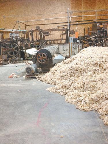 wool waiting for picker