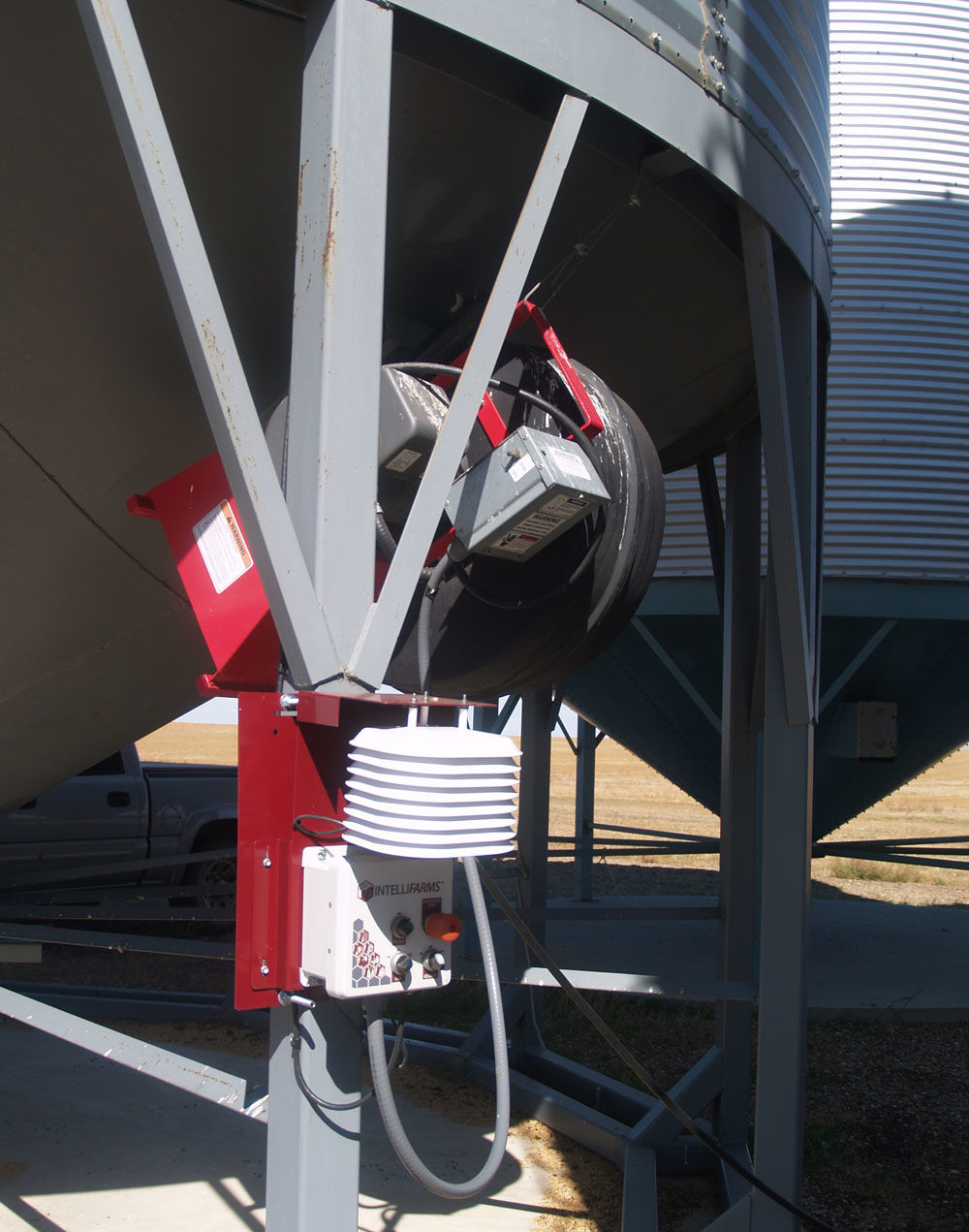 Grain bin management systems manage moisture, temperature in bins