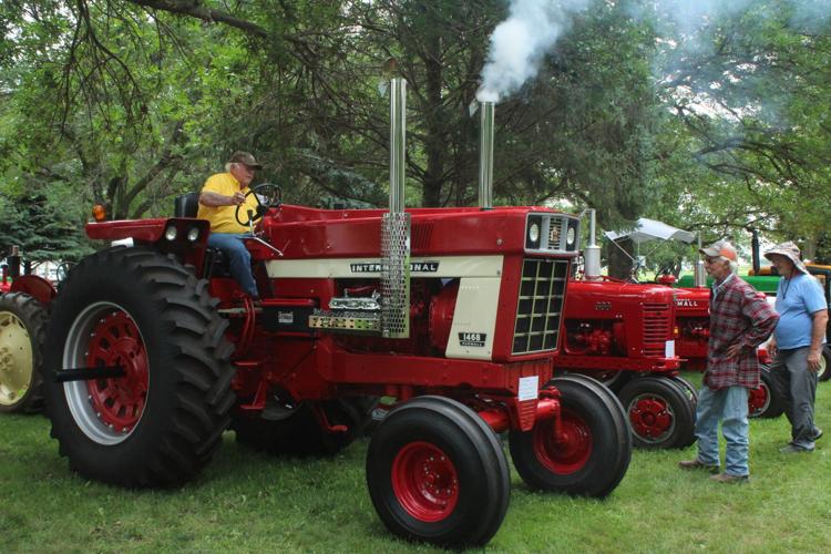 Granite Threshing Show (23).JPG