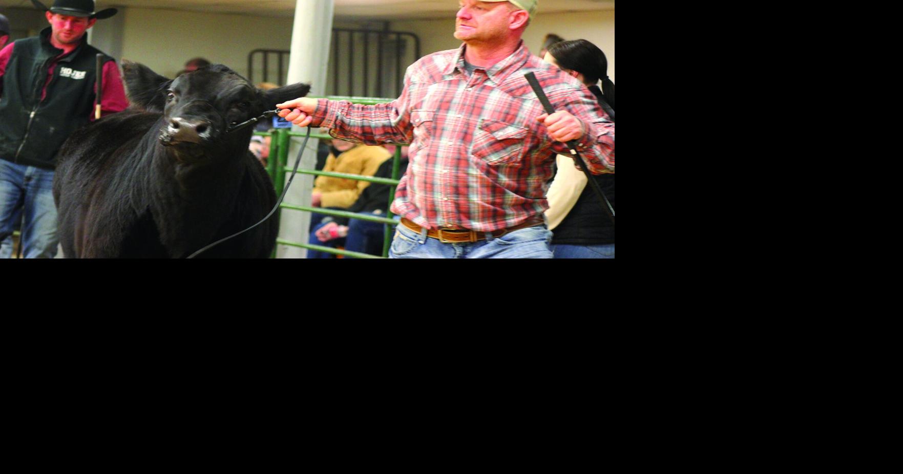 livestock-love-cattle-producers-donate-to-friend-in-need