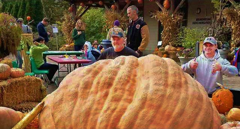 Wisconsin record pumpkin