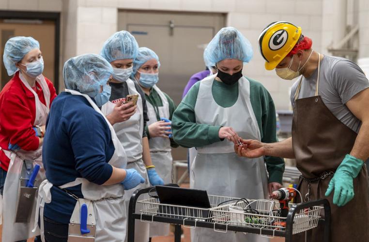 Lab researches animal welfare Lab researches animal welfare