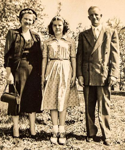 Flora, Art and Ann Van Dunk