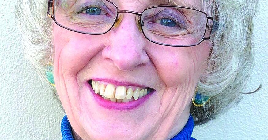 Hallstrom-Linda - worked.jpg
