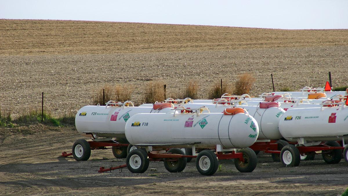 anhydrous fertilizer tanks