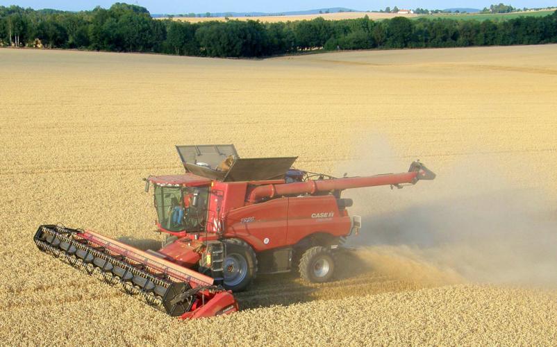 Case IH 250 Series harvest combine