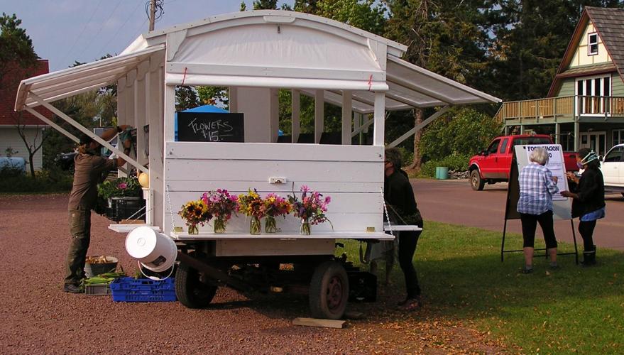 Growers prepare food wagon