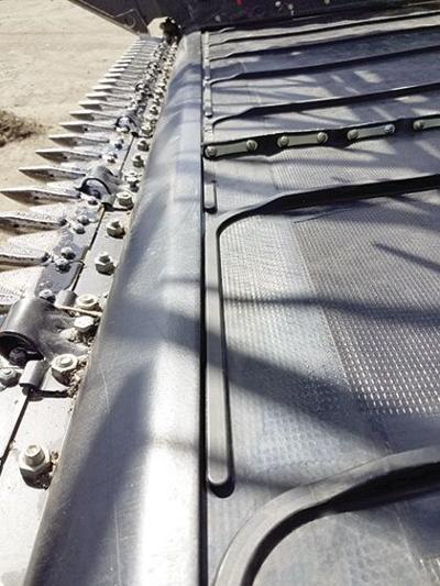WCCO Belting’s Edge Defender Cleat for Raptor Draper Belts