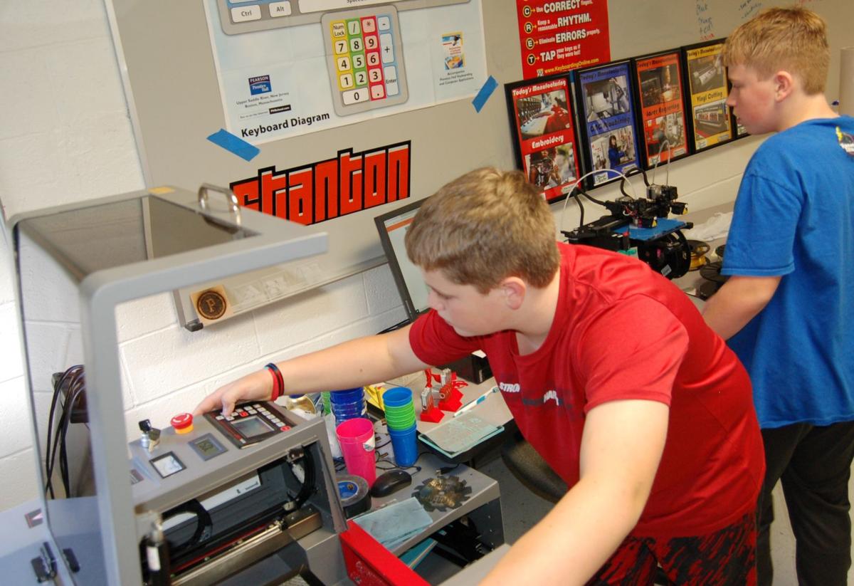 Farmers Help Local Schools Grow Stem Projects State Regional