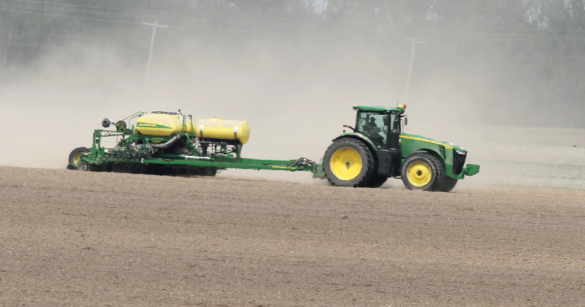 Southwest Illinois farmer wraps planting in mid-April