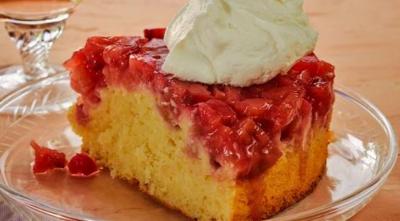 Aged Cheddar Rhubarb Upside-Down Cake