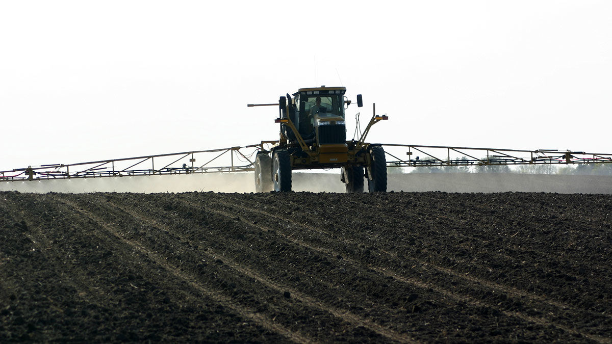 Early spring sprayer