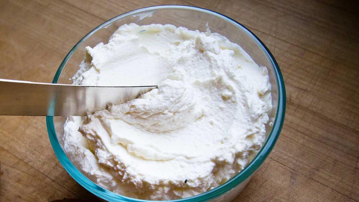 cream_cheese-Wikimedia-Commons-image
