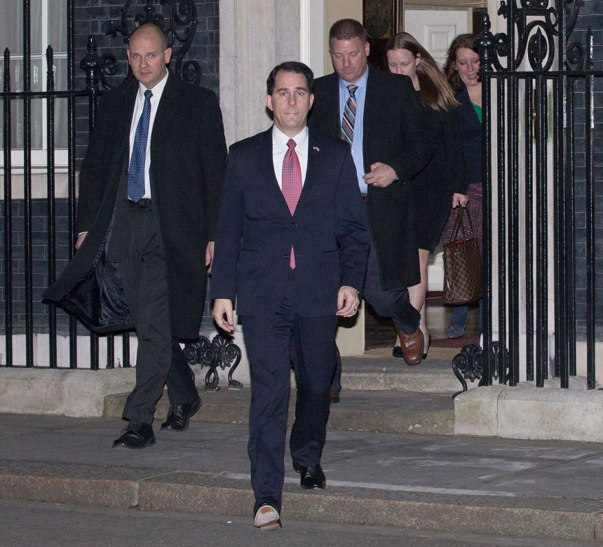 David Cameron disputes Scott Walker's account of their conversation