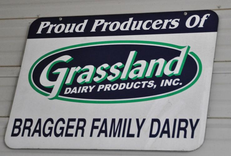 Bragger Family Dairy sign