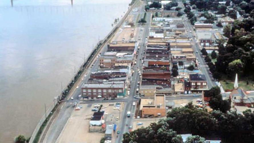 Cape-Girardeau,-MO floodwall
