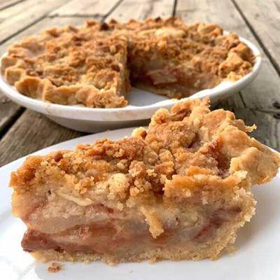 Easy Harvest Pear Pie