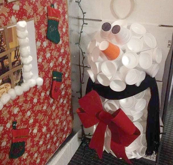 Decorate Your Cubicle Contest