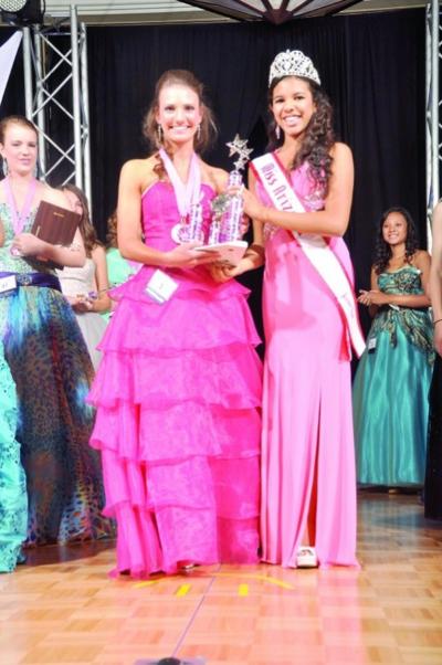 DV Sophomore To Compete In National Pageant Neighbors