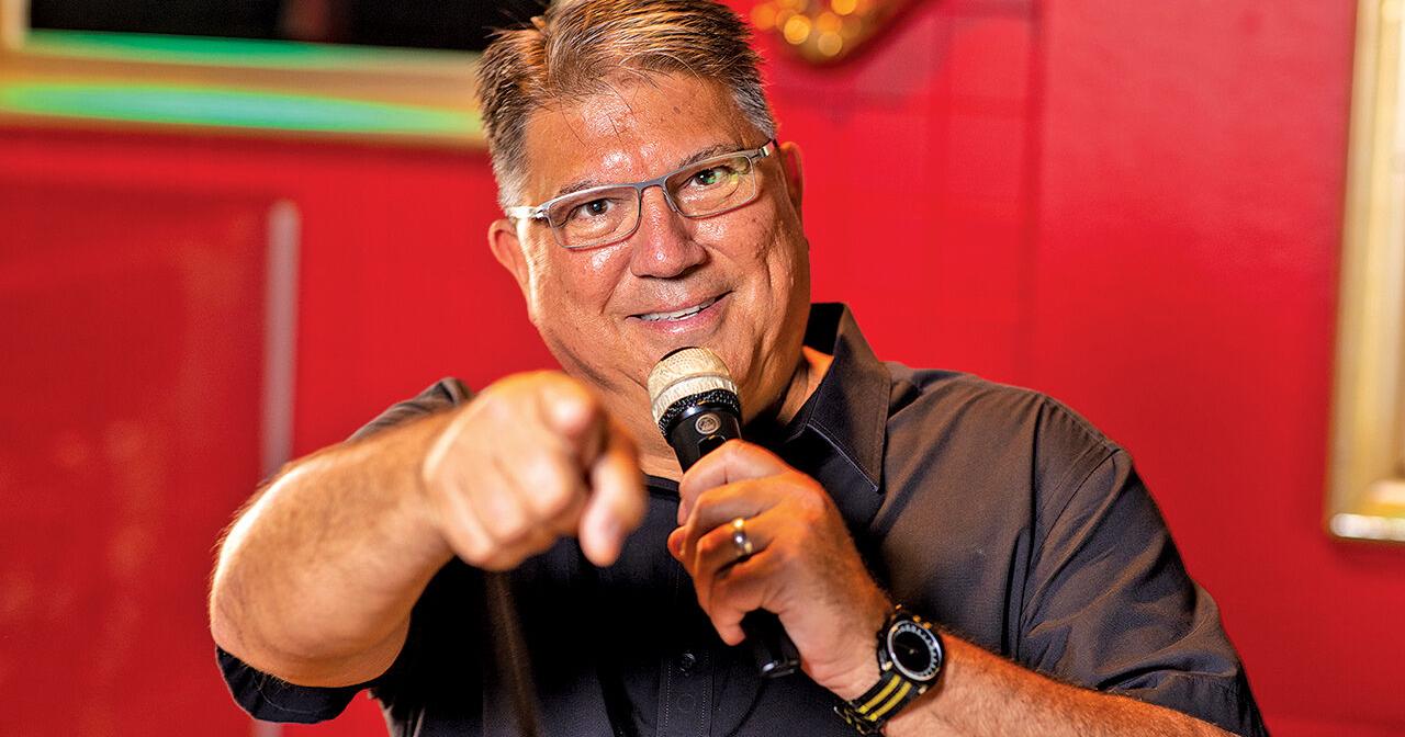 Comedian putting a comic twist on Ahwatukee - Vimarsana News