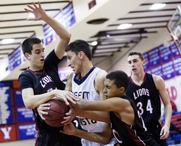 Boys B-ball: DV vs Red Mt.