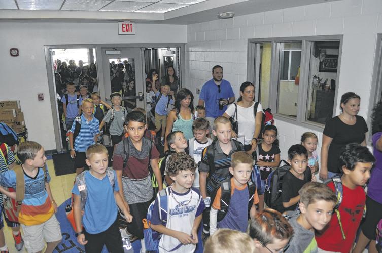 Horizon students start new school year a week ahead of public