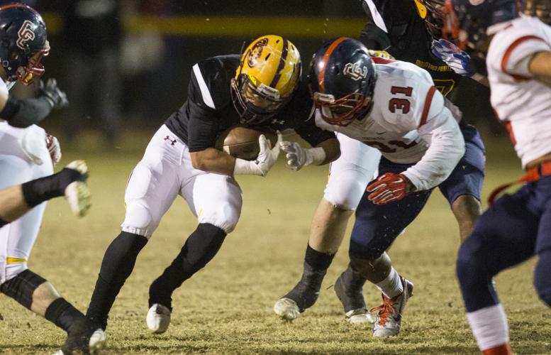 Photos Mtn. Pointe vs Centennial football Latest Slideshows