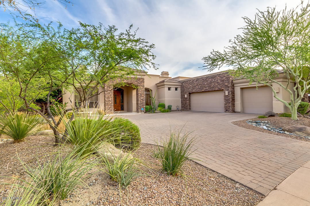 Stunning S. Presario Trail home in Ahwatukee sells for 1.07 million