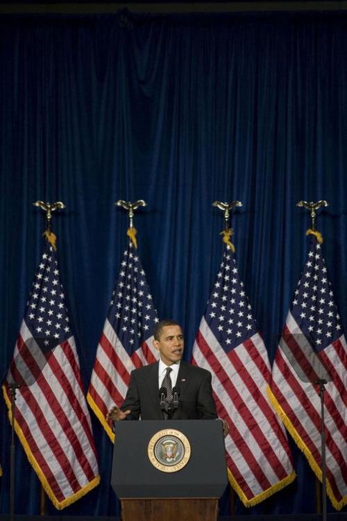 Photo Slideshow: Obama visits East Valley school to discuss mortgage crisis