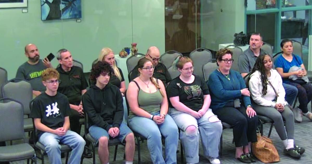 Tempe Union salutes Key Club, Desert Vista teacher | Community Focus ...