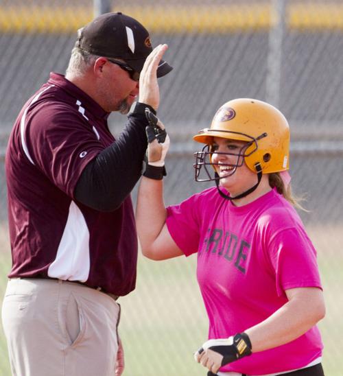 Softball: DV vs MP
